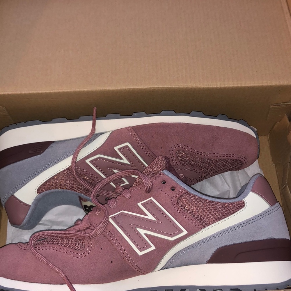 New balance shoes